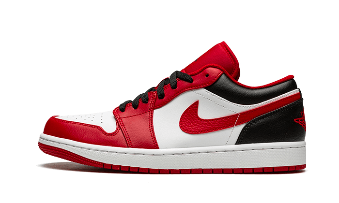 Jordan 1 Low Bulls