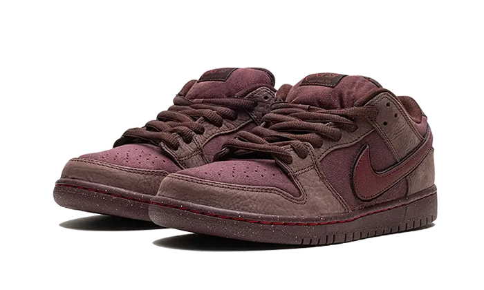 Nike SB Dunk Low City Of Love Burgundy Crush