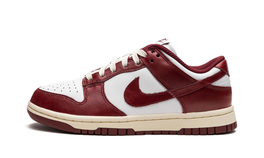 Nike Dunk Low Vintage Team Red